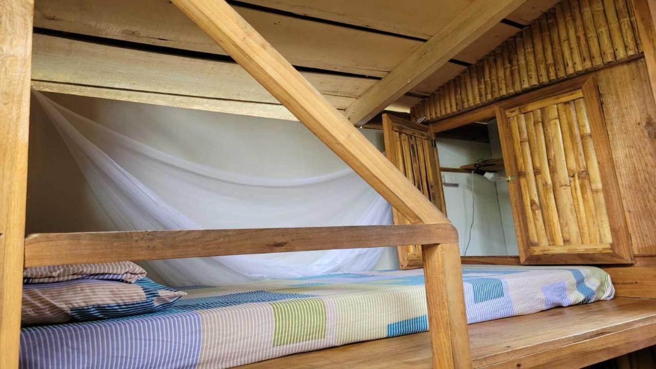 Hostel Roots Family Puerto Viejo de Talamanca Zewnętrze zdjęcie