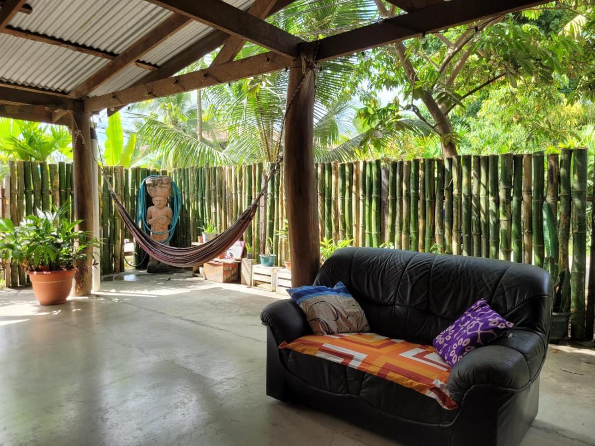 Hostel Roots Family Puerto Viejo de Talamanca Zewnętrze zdjęcie